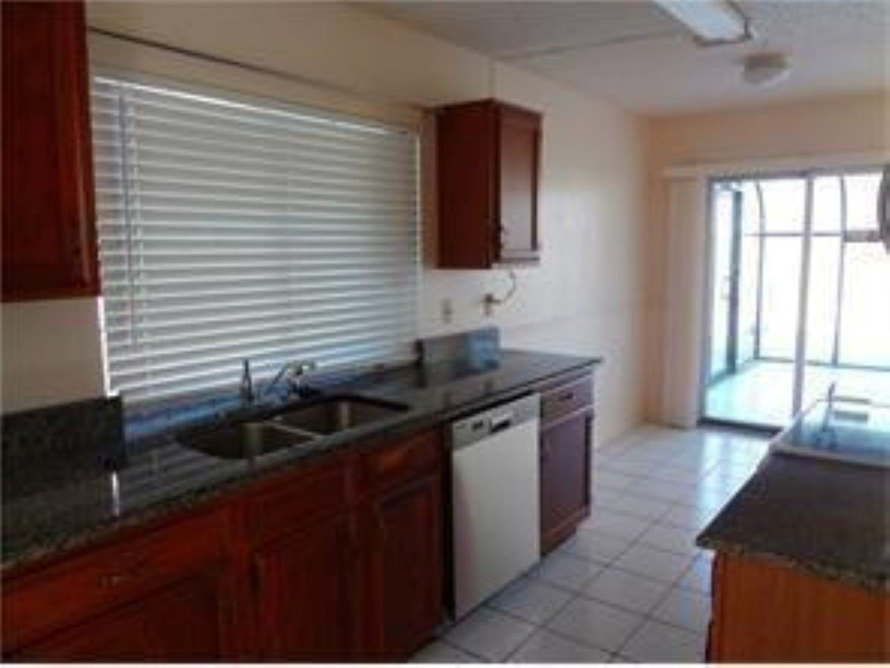 3518 Hawaii Dr - Photo 3 of 11