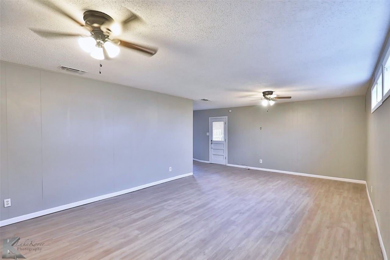 1413 Westview Dr - Photo 4 of 40