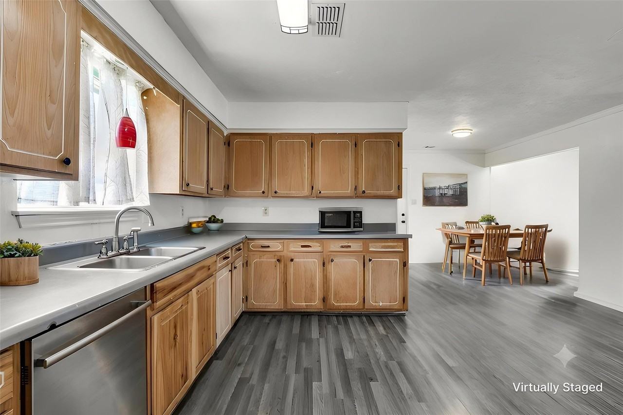 501 Sunrise Dr - Photo 4 of 7