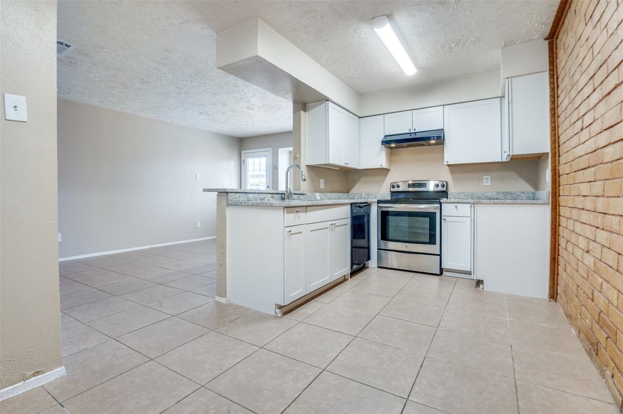 6 W Mountain Creek Dr #29 - Photo 5 of 12