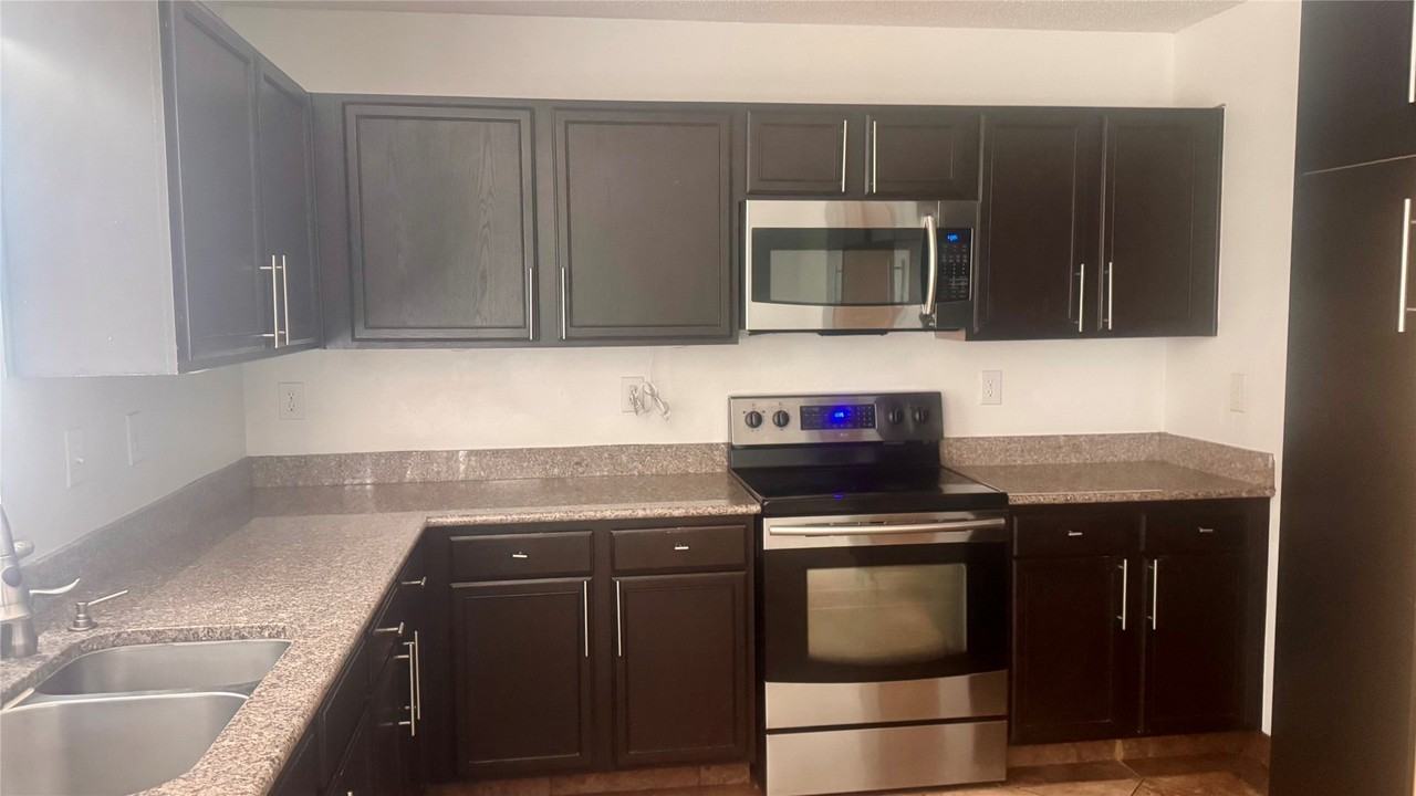 2601 Timberbrook Trl - Photo 6 of 15