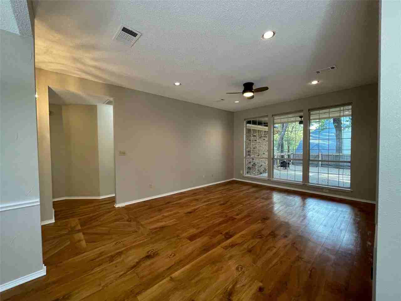 1818 Haydenbend Cir - Photo 6 of 30