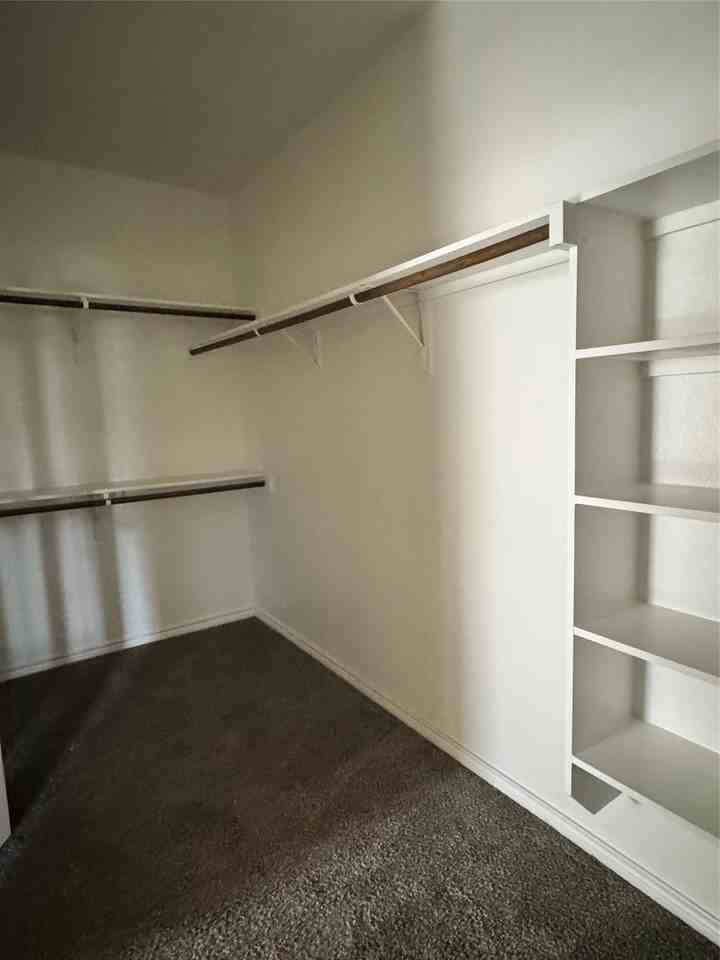4249 Indian Run Dr - Photo 7 of 10