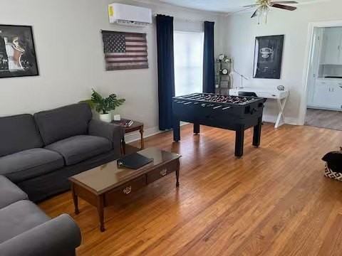 1417 Hickory St - Photo 5 of 40