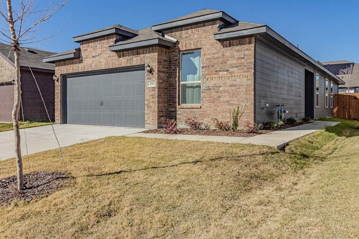 2112 River Pine Rd - Photo 3 of 32