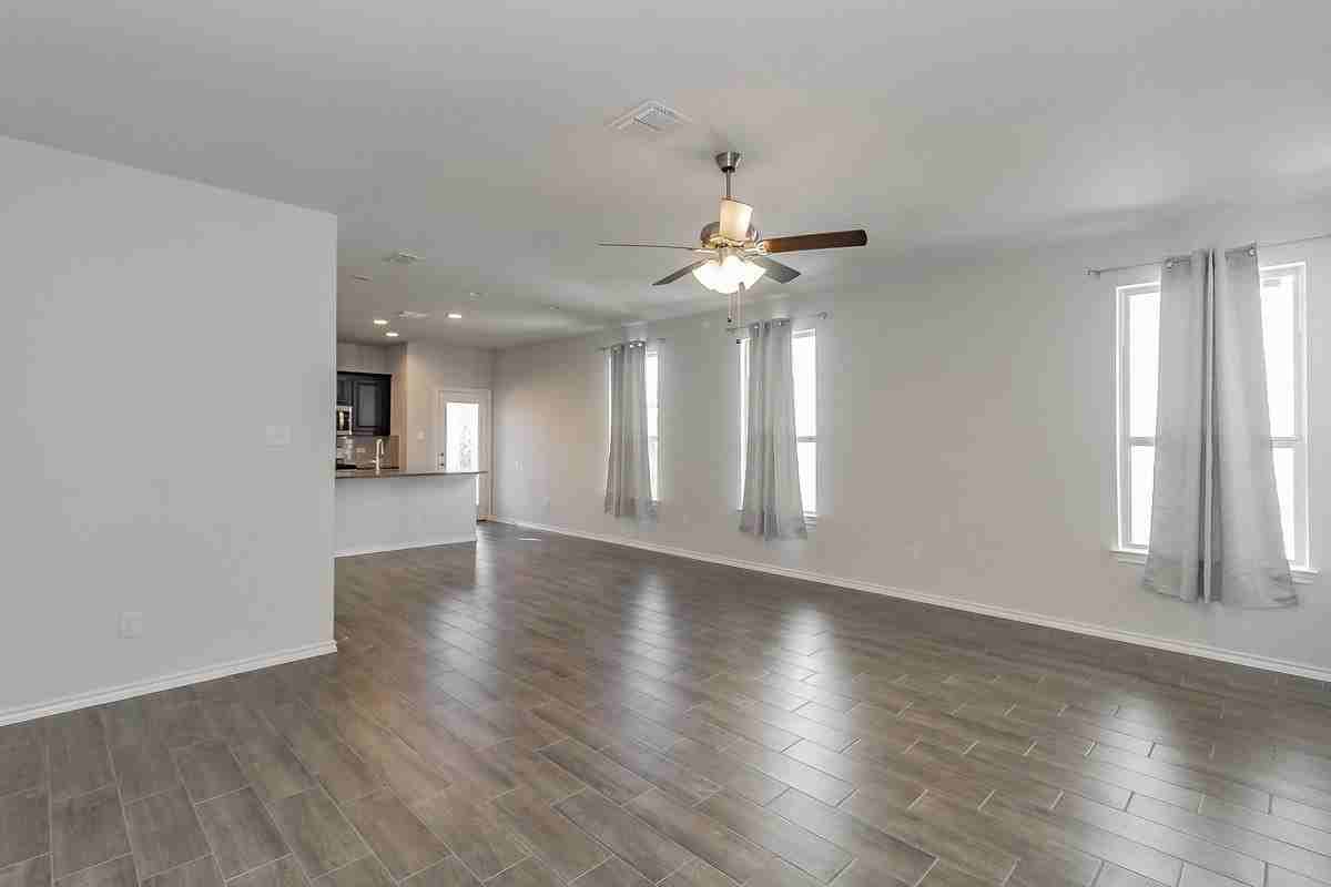 2112 River Pine Rd - Photo 5 of 32