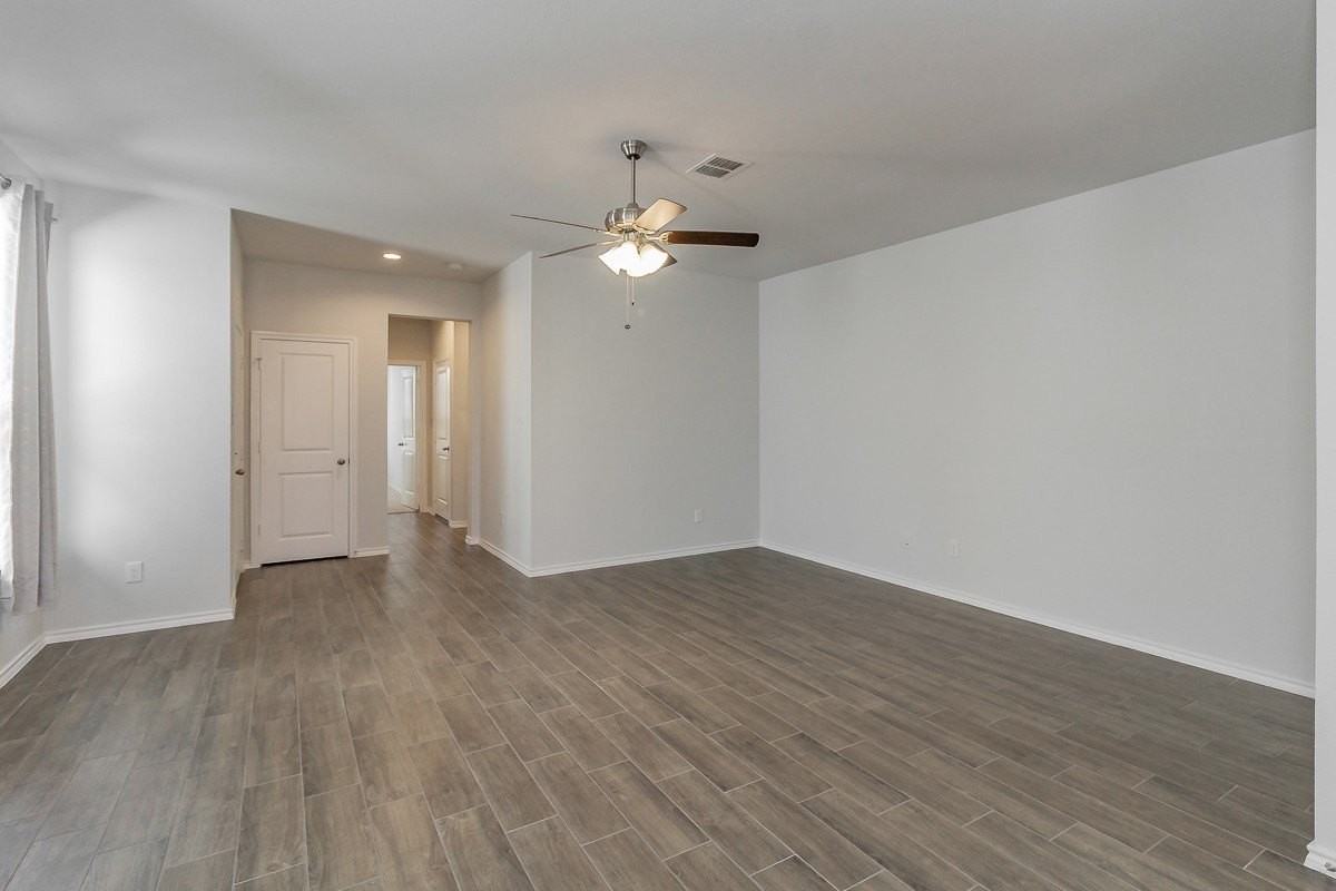 2112 River Pine Rd - Photo 6 of 32