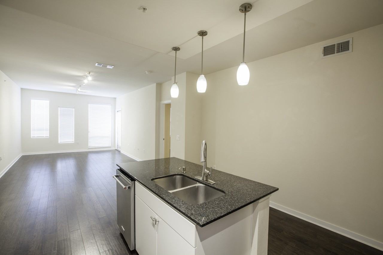 4107 Bowser Ave #308 - Photo 7 of 40