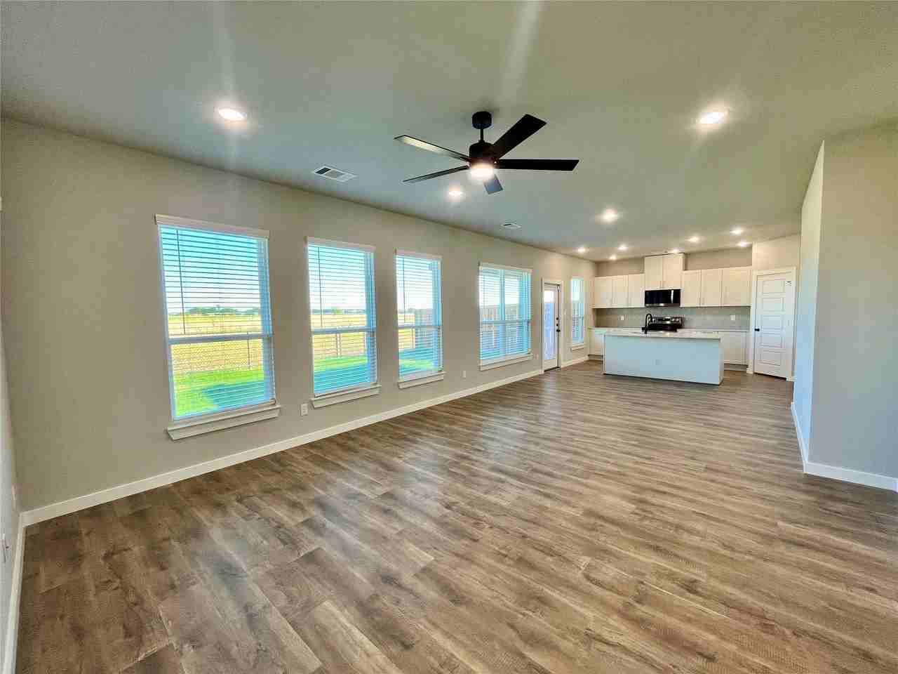 7000 Guilford Ct - Photo 3 of 29