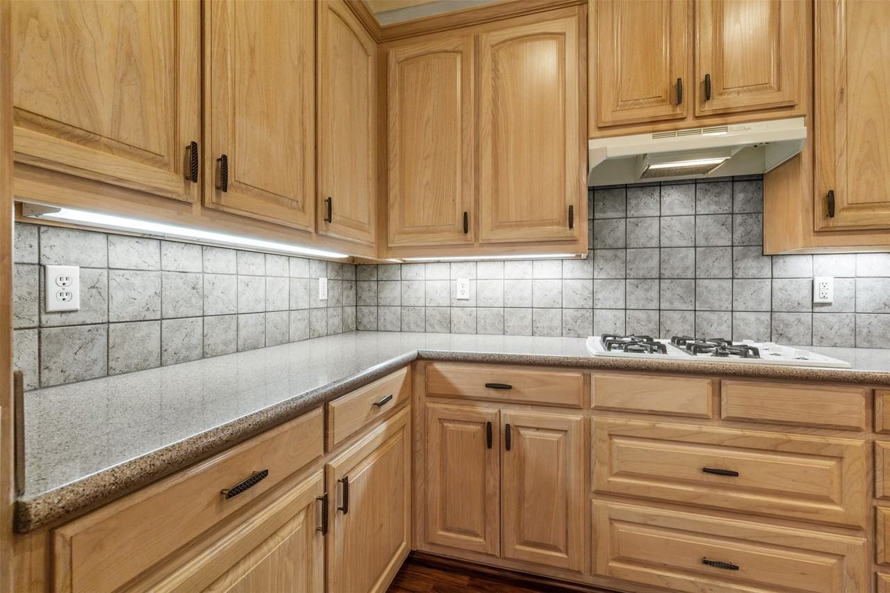 5875 Pecan Chase - Photo 7 of 16