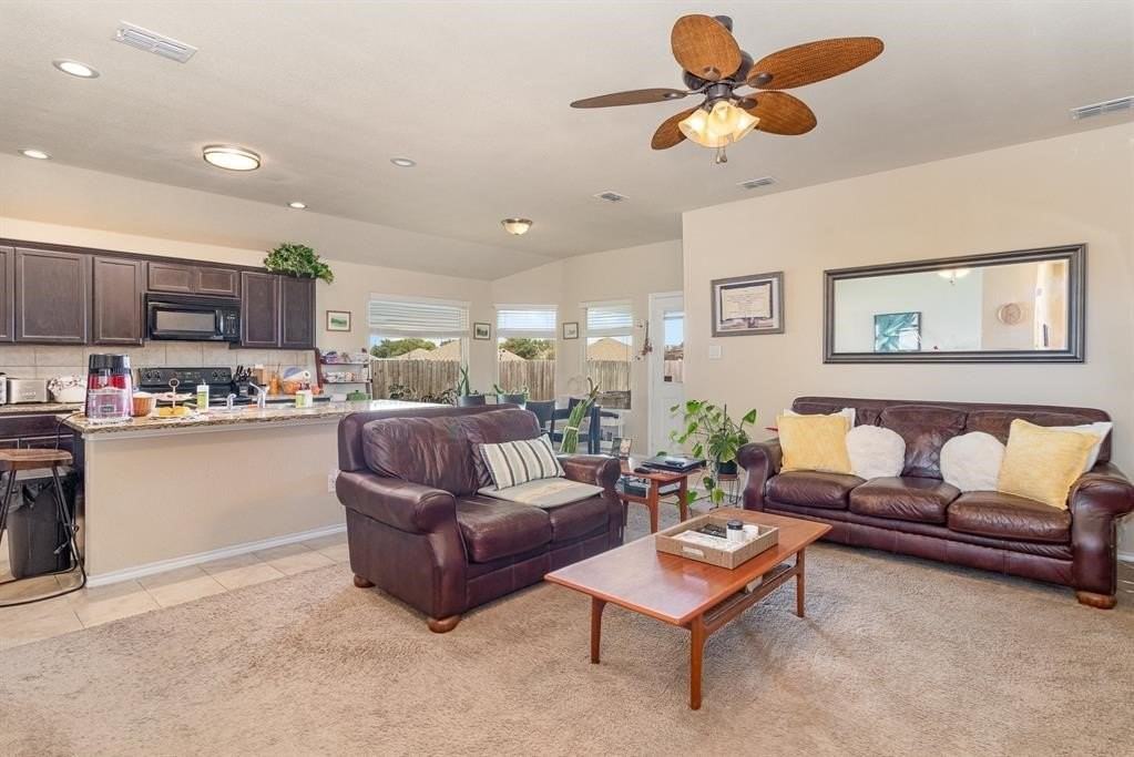1629 Milledge Rd - Photo 6 of 27