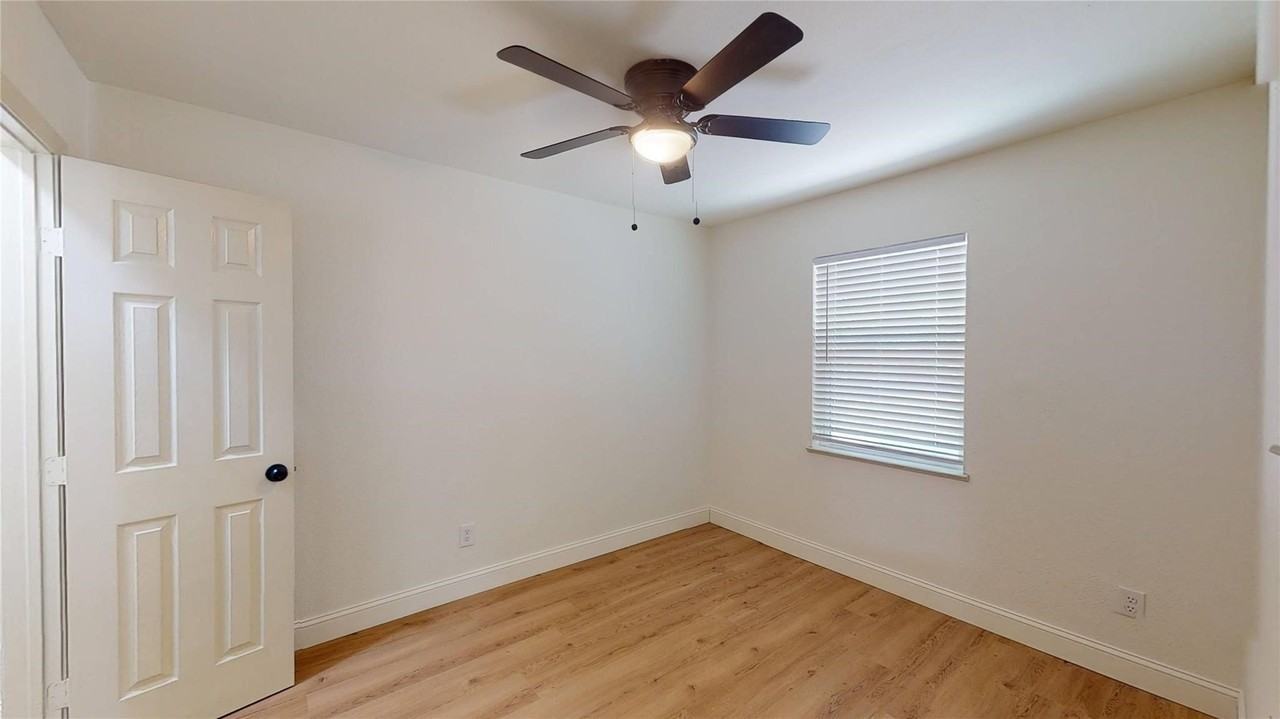 614 W Heard St #8 - Photo 7 of 12