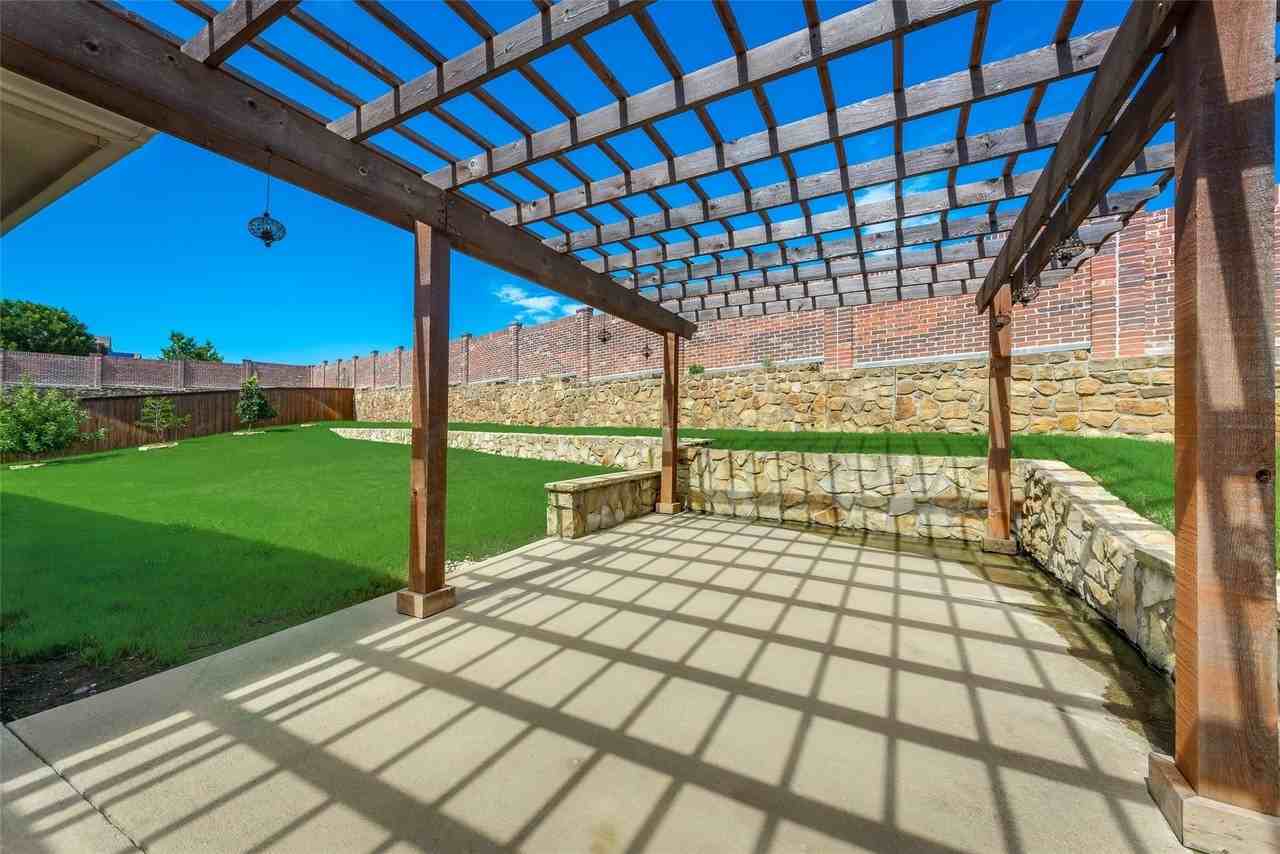 601 Elm Creek Dr - Photo 6 of 17