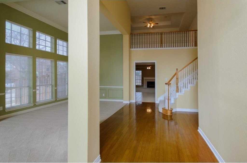 2613 Owl Creek Dr - Photo 2 of 25