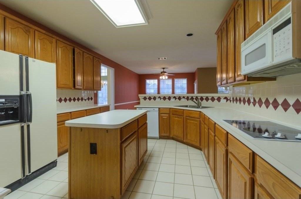 2613 Owl Creek Dr - Photo 6 of 25