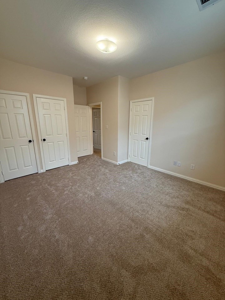 6406 Shakespeare Pl - Photo 5 of 17