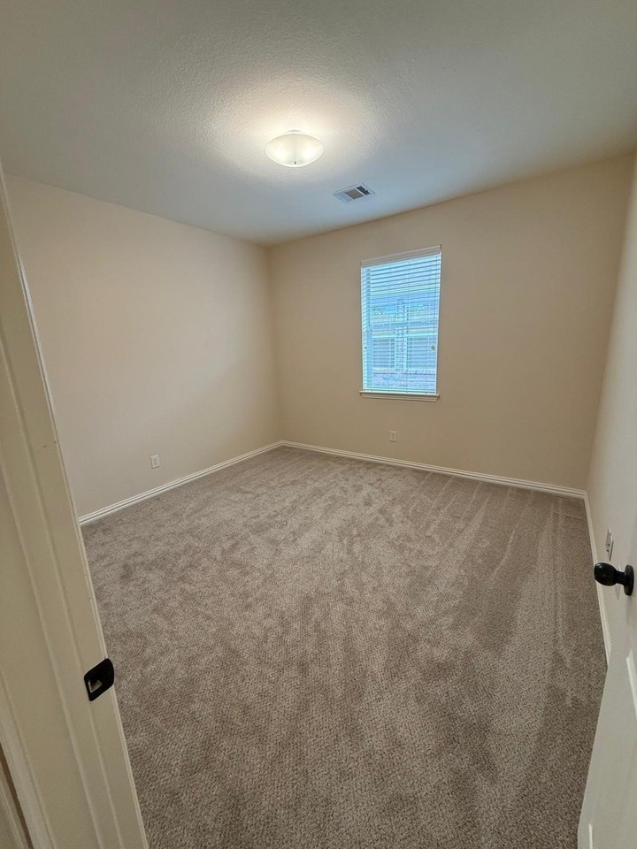 6406 Shakespeare Pl - Photo 6 of 17