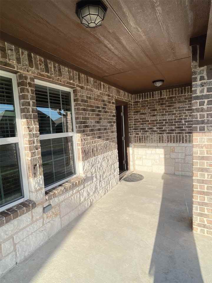 1017 Cheryl Dr - Photo 3 of 11