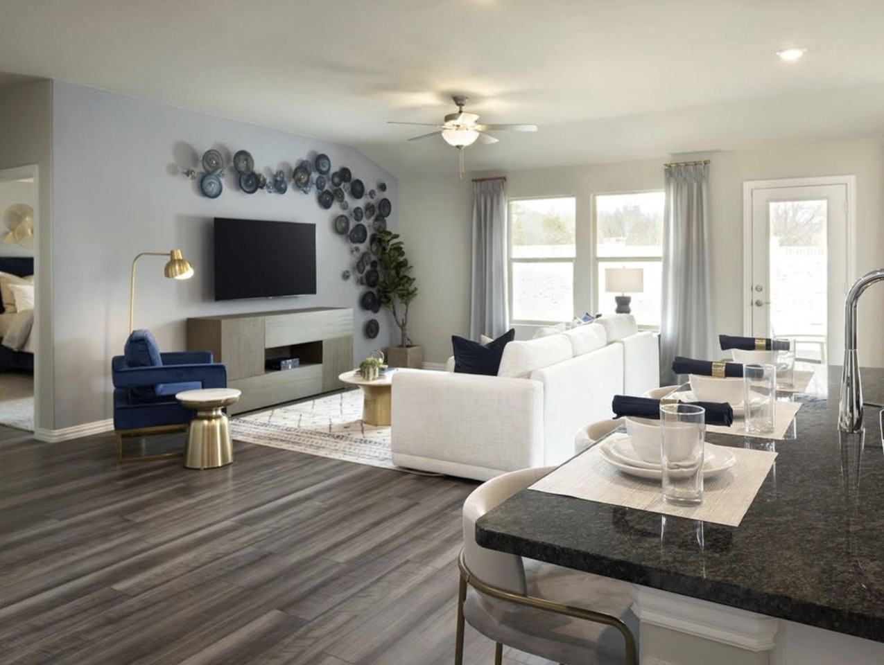 10421 Potawatomi Ln - Photo 4 of 11