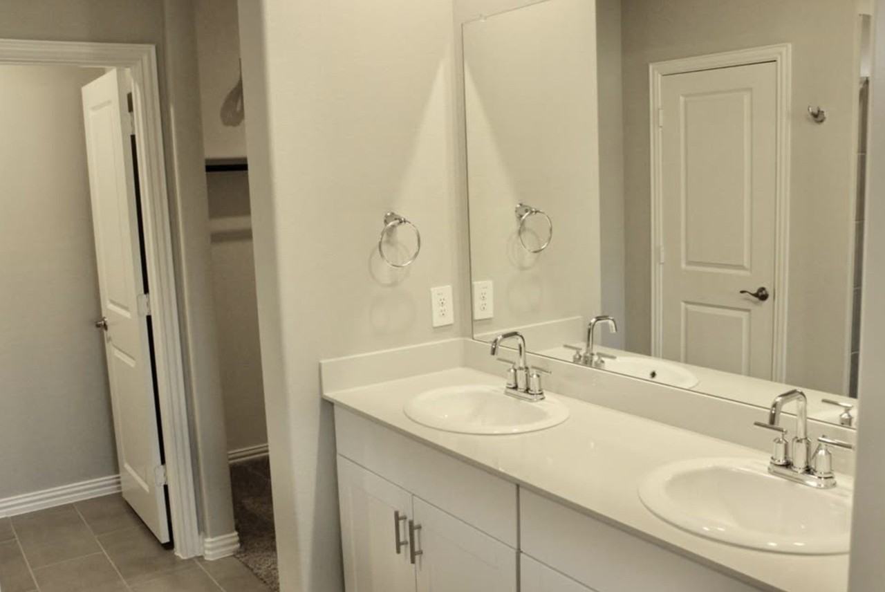 10421 Potawatomi Ln - Photo 6 of 11