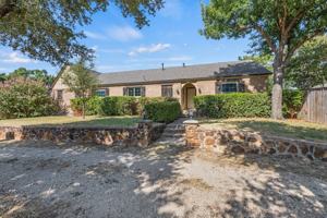 featured image of 620 Oakwood Ln