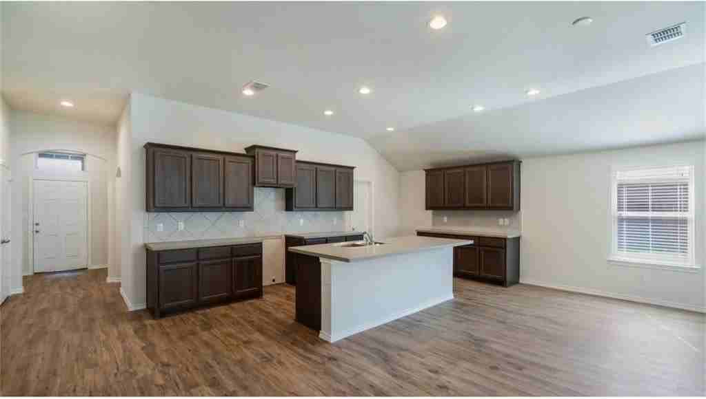 9201 Forbes Mill Trl - Photo 3 of 11