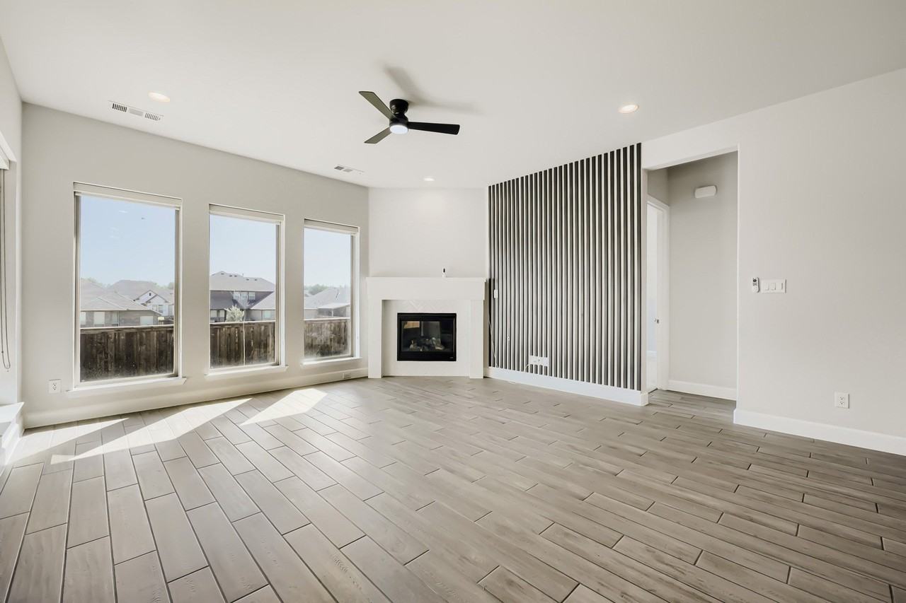 1505 Misty Pasture Way - Photo 2 of 31