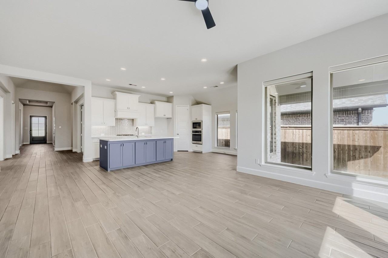 1505 Misty Pasture Way - Photo 3 of 31