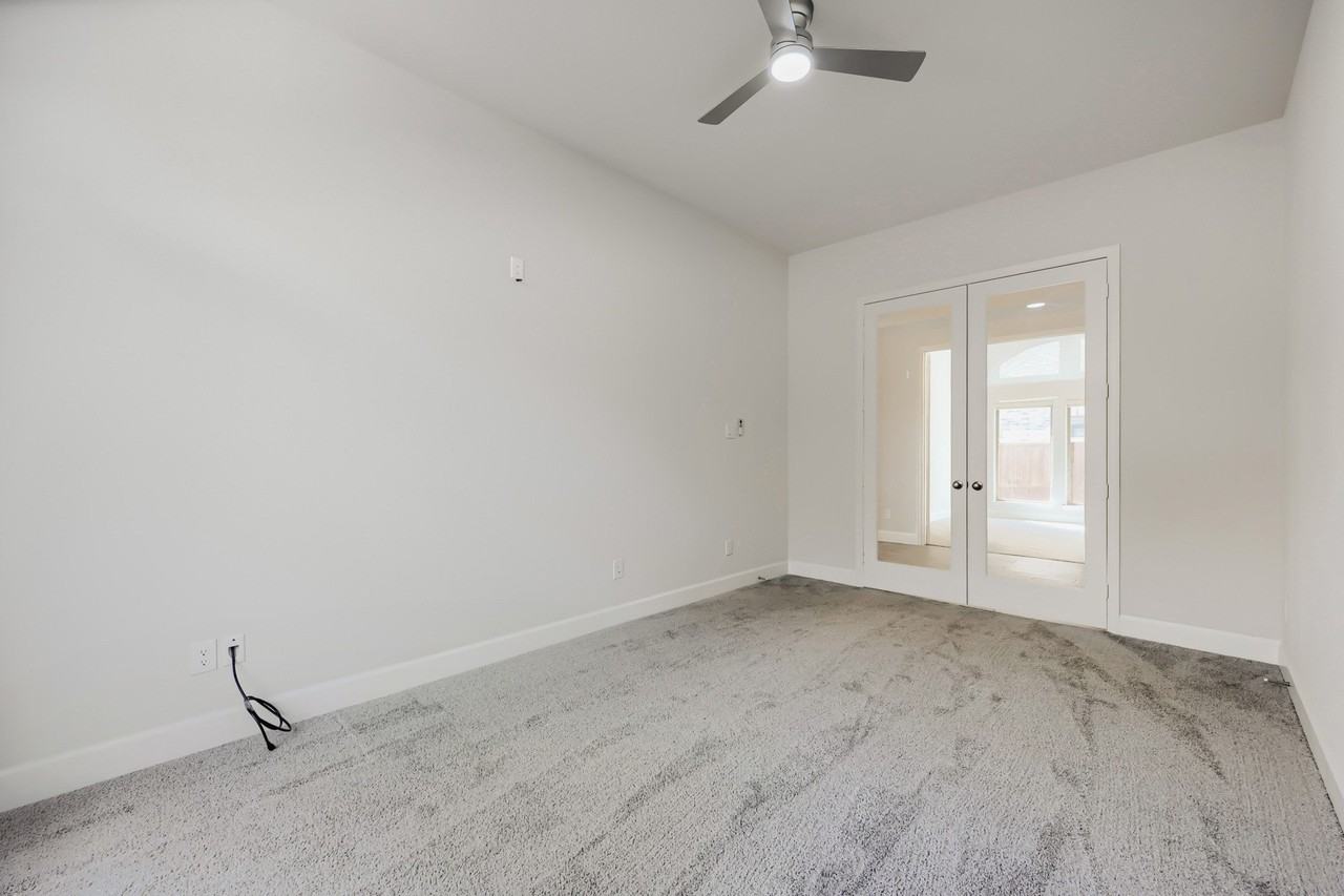1505 Misty Pasture Way - Photo 5 of 31