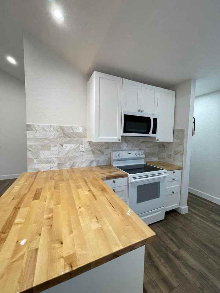 251 Brushy Creek Trl - Photo 6 of 18