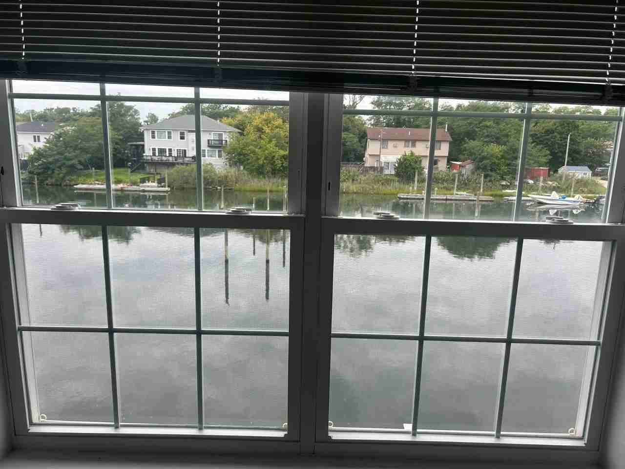 2818 Ocean Ave - Photo 2 of 25