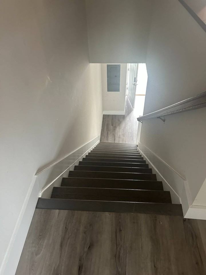 2818 Ocean Ave - Photo 4 of 25