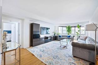 100 W 57th St #19B - Photo 1 of 1