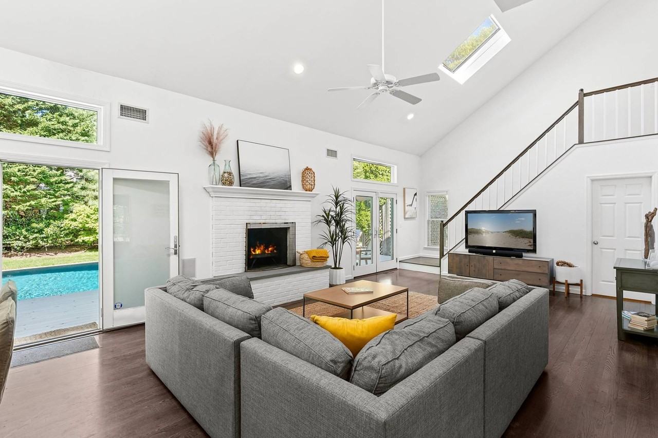 12 Harbor St - Photo 6 of 16