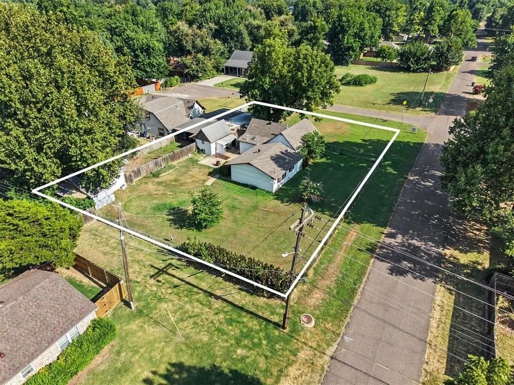 207 E Juniper Ln - Photo 2 of 27