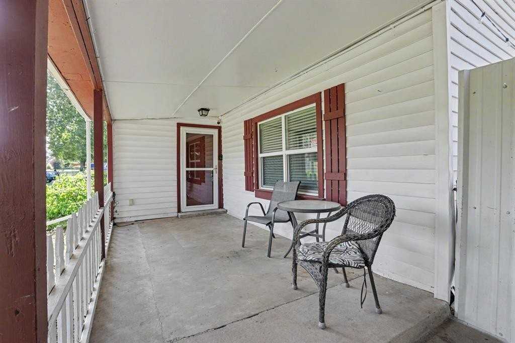 207 E Juniper Ln - Photo 3 of 27