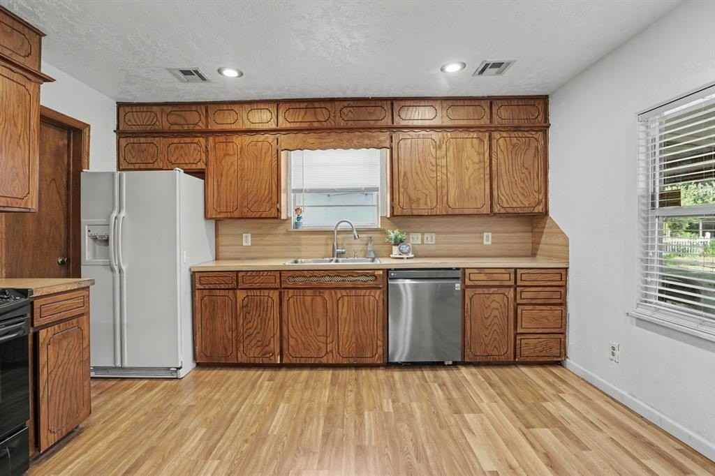 207 E Juniper Ln - Photo 6 of 27