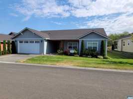 featured image of 21 Balsam Ct