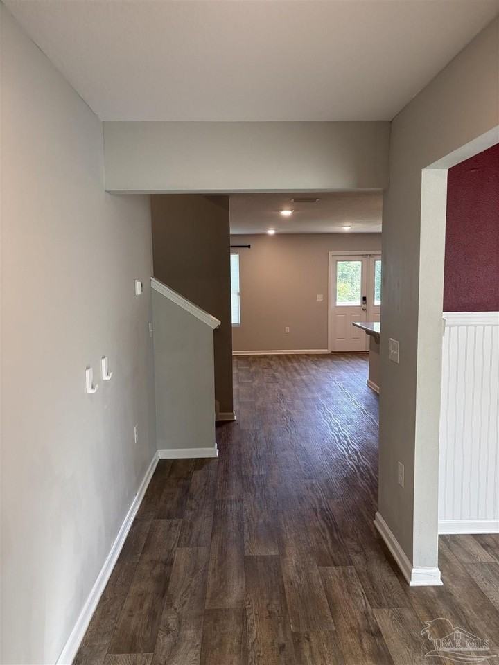 969 Jacobs Way - Photo 3 of 22