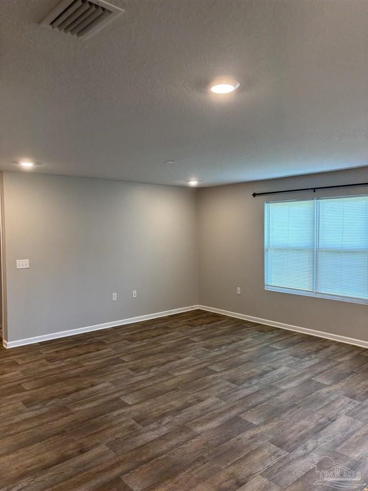 969 Jacobs Way - Photo 5 of 22