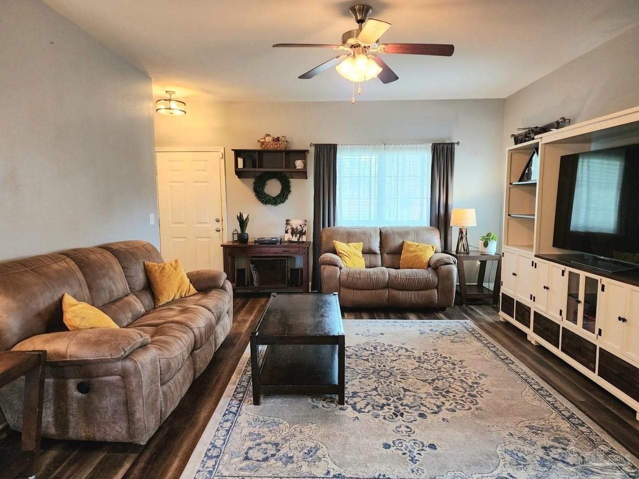 Waterford Ln - Photo 6 of 33