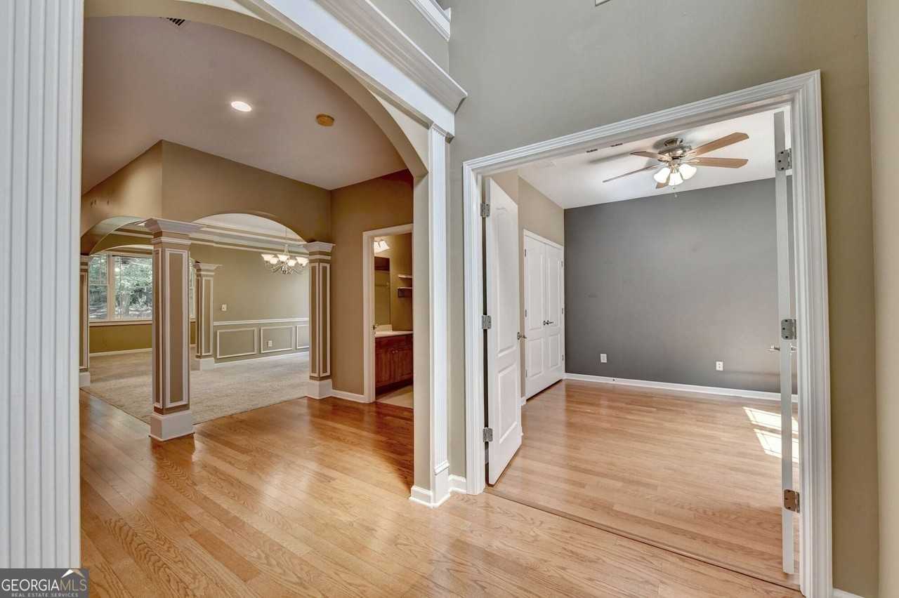 2213 Hamilton Mill Pkwy - Photo 6 of 50
