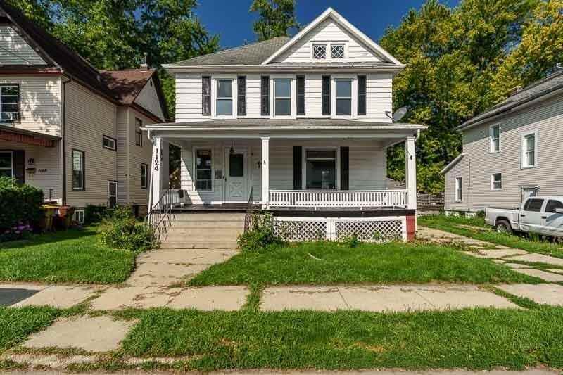 1124 S State Ave - Photo 2 of 32
