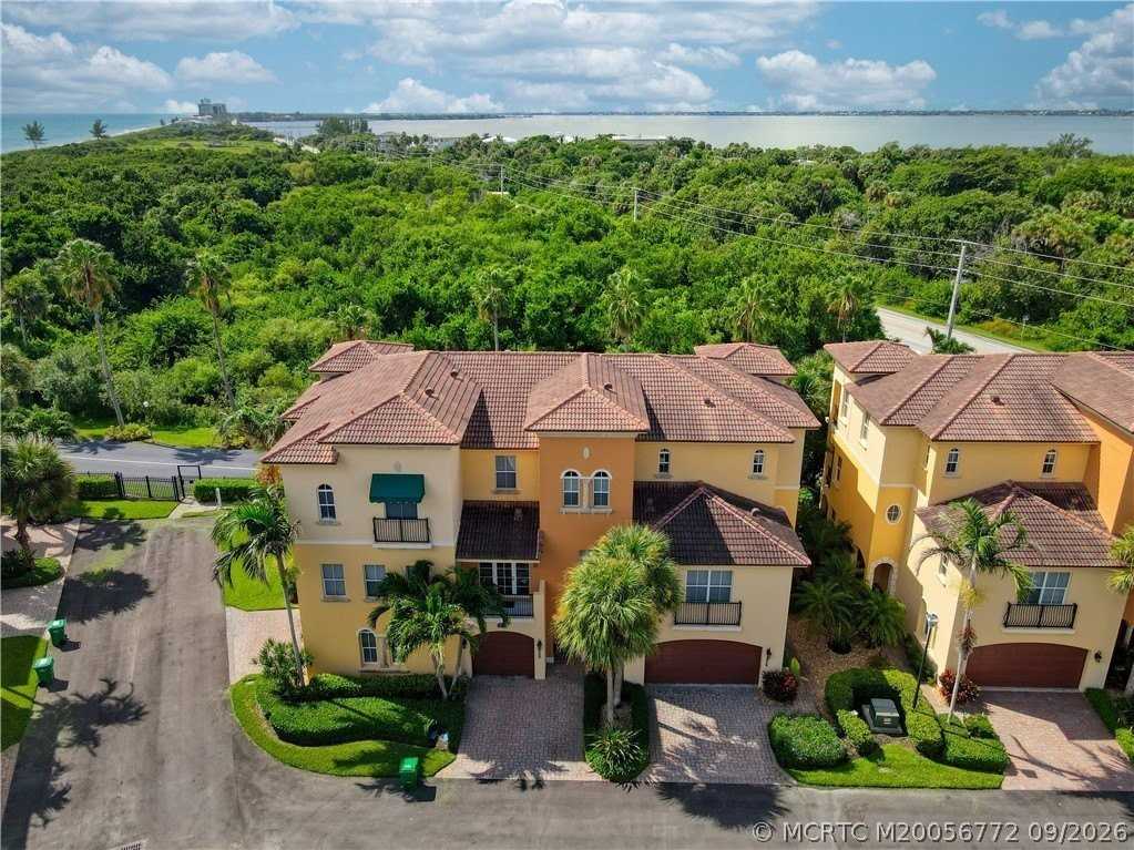 226 Ocean Bay Dr - Photo 3 of 47