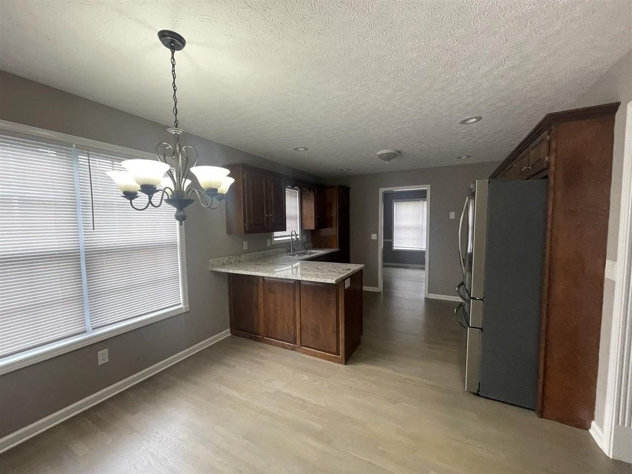 517 Herman Ave - Photo 5 of 10