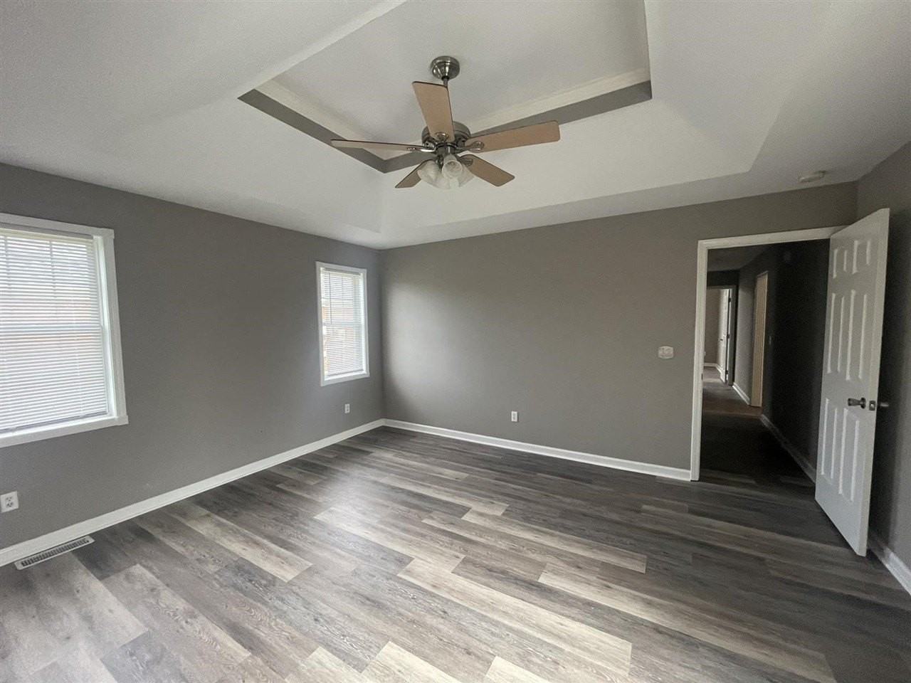 517 Herman Ave - Photo 6 of 10