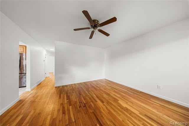 1619 Camden St - Photo 5 of 17