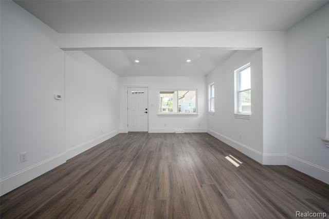 543 E Saratoga St - Photo 3 of 22