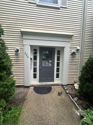 924 Chestnut Hill Dr #A - Photo 3 of 19