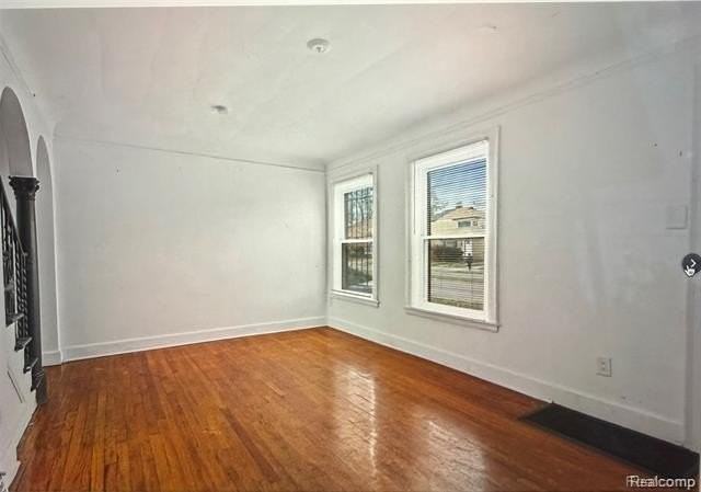 1946 Ewald Cir - Photo 2 of 6